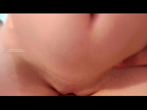 ❤️ E moe ana i loko o ka lumi o koʻu kaikuahine a pēlā wau i ala ai ❤❌ Porno ia makou ☑